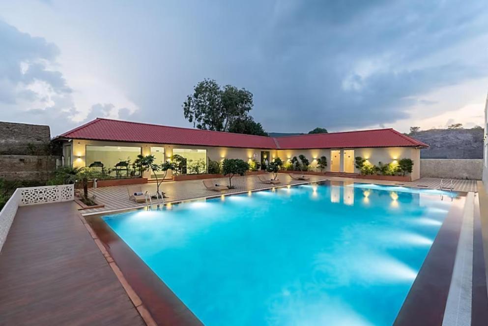 Pandora Grand Udaipur Exterior foto